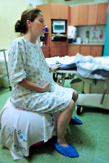 Pregnant woman in labor delivery room